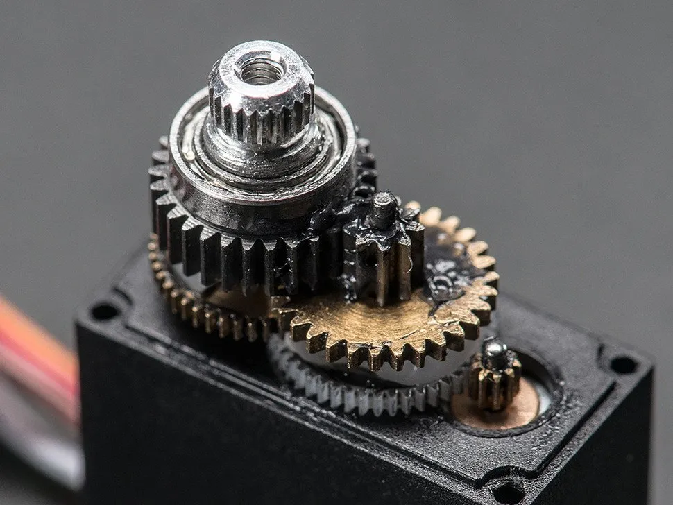 Analog Feedback Micro Servo - Metal Gear